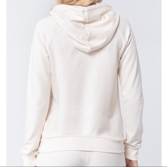 - Oatmeal soft hooded sweatshirt - Picture 3 of 3